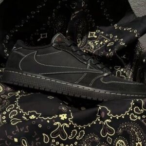 Black Men's Sneakers